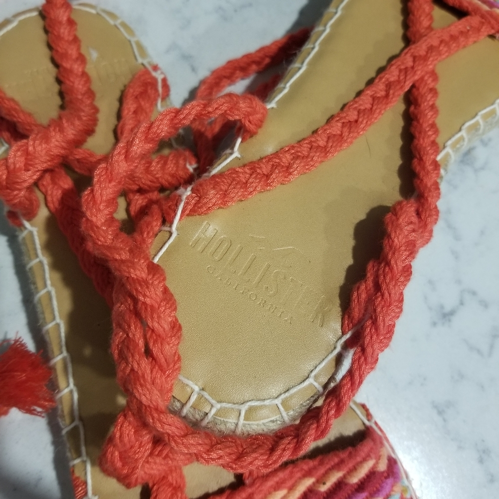 👡HOLLISTER WRAP AROUND SANDALS - Picture 5 of 6
